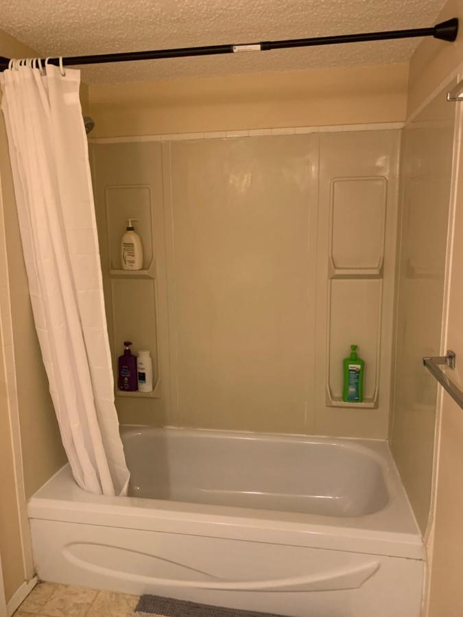 Mt Pleasant Nw 2 Bedrooms 500 YYC Exterior photo